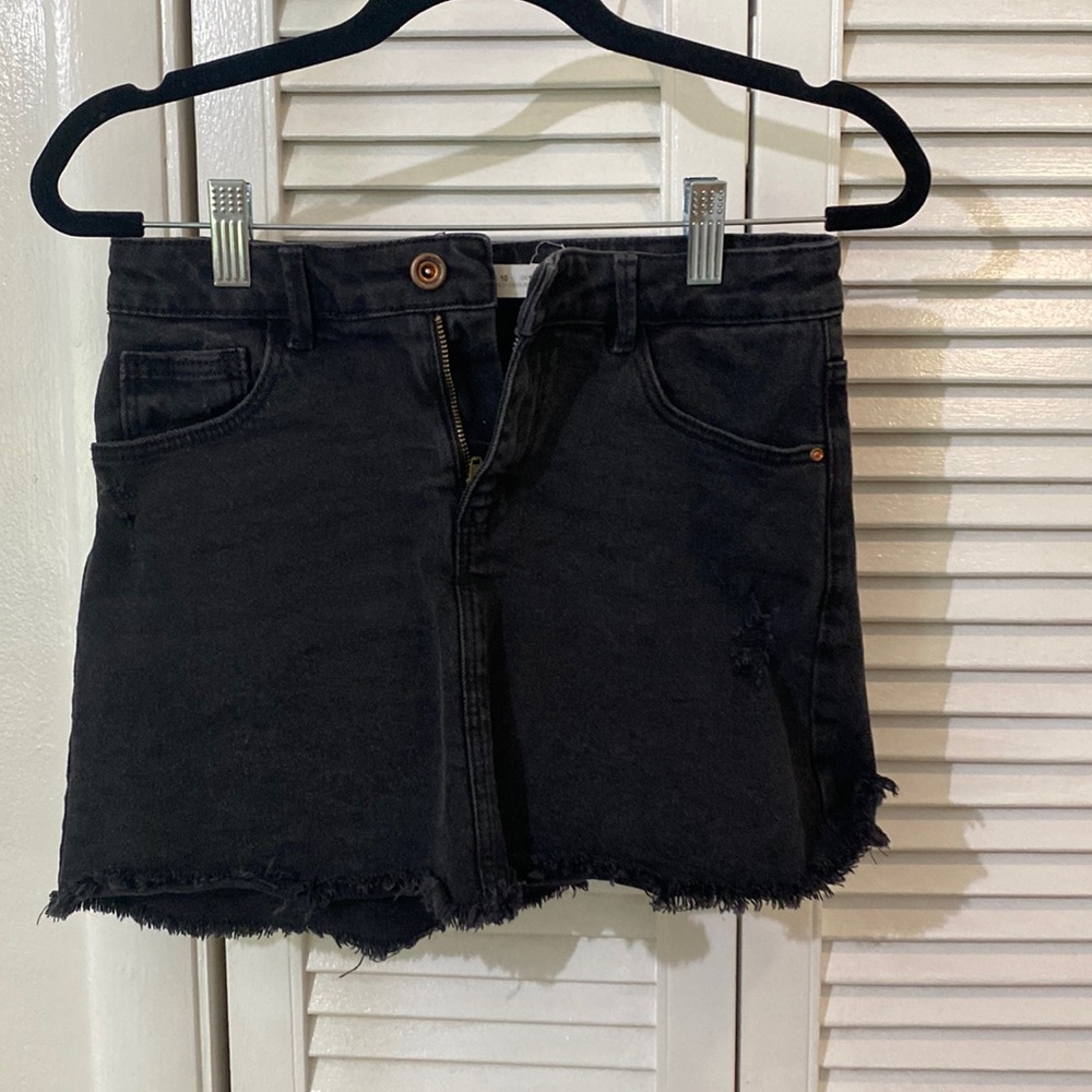 Denim Zara skirt with torn bottom